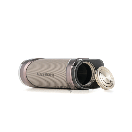 geekvape segis solo 3 mod laying down bottom view of battery compartment